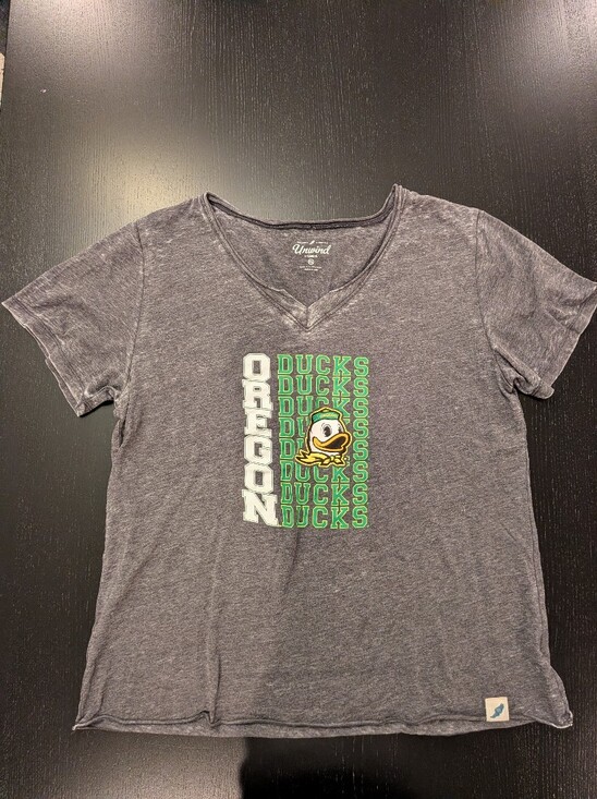 League Tops - League Unwind Relaxed Lifestyle V-Neck Tee in Heather Charcoal